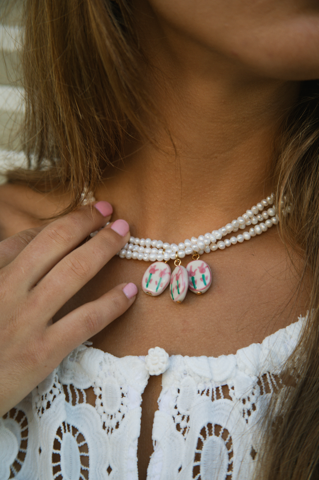 Rose Pendant Pearl Necklace