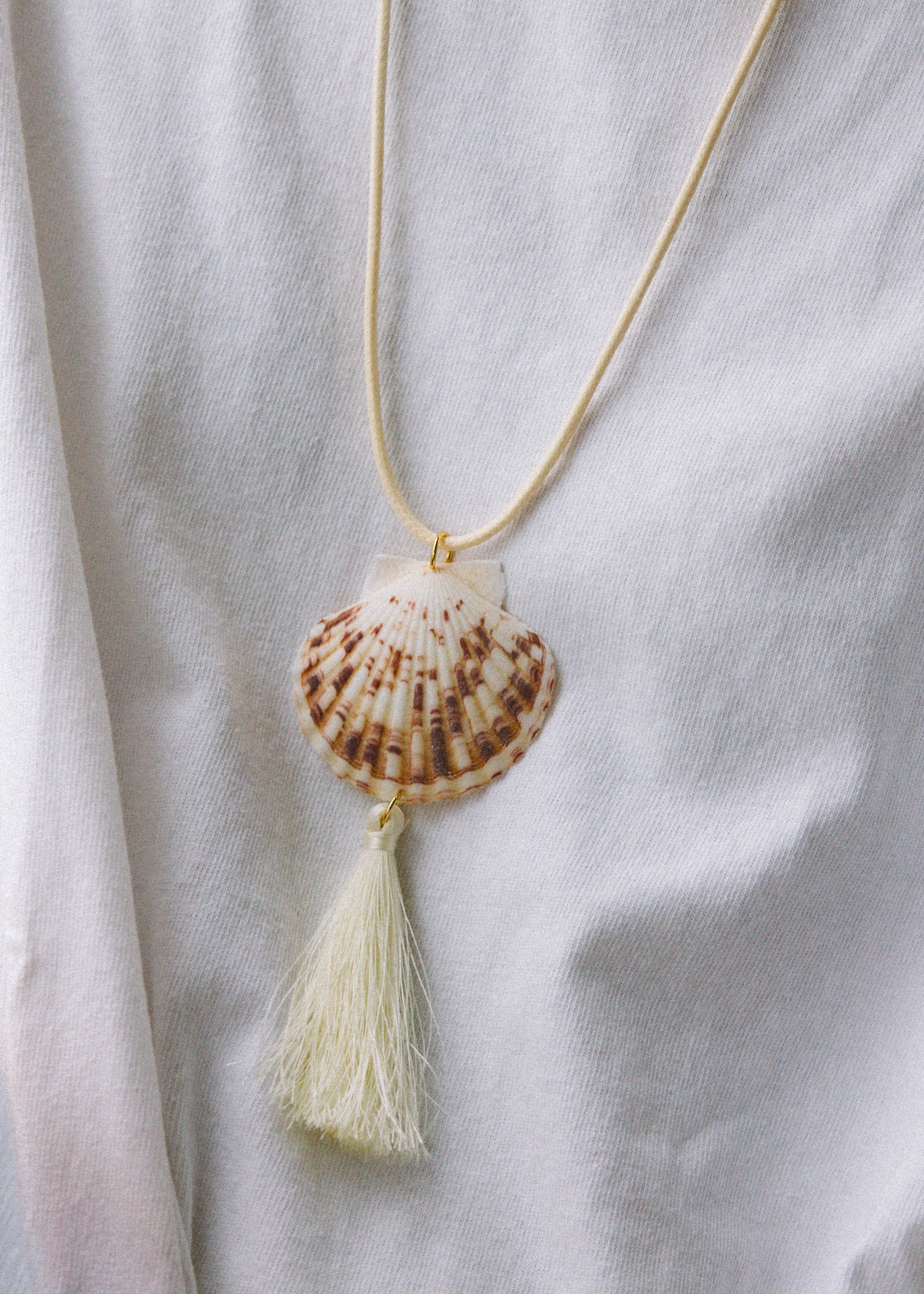 Scallop Shell Tassel Necklace