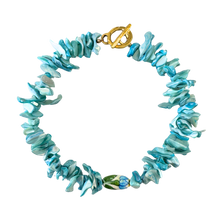  Chunky Floral Pendant Necklace