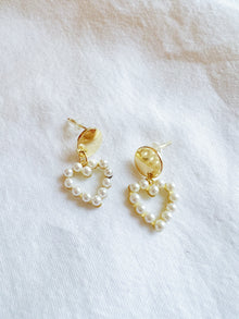  Gwendolyn Earrings